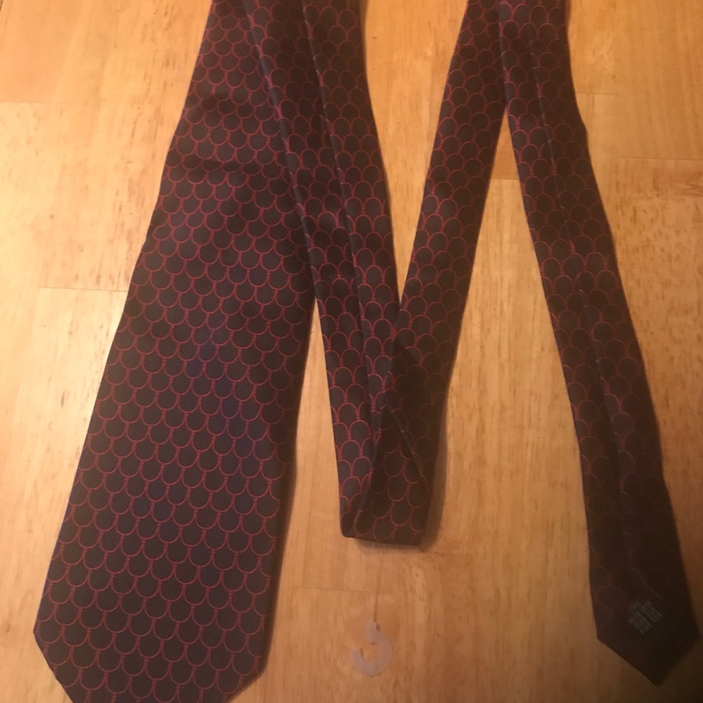 Etienne Aigner - VINTAGE Mens blue/burgundy silk tie, Size: 56”L. 3.5”W